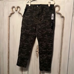 KUT Reese Ankle Straight Leg Camo Pants/Jeans